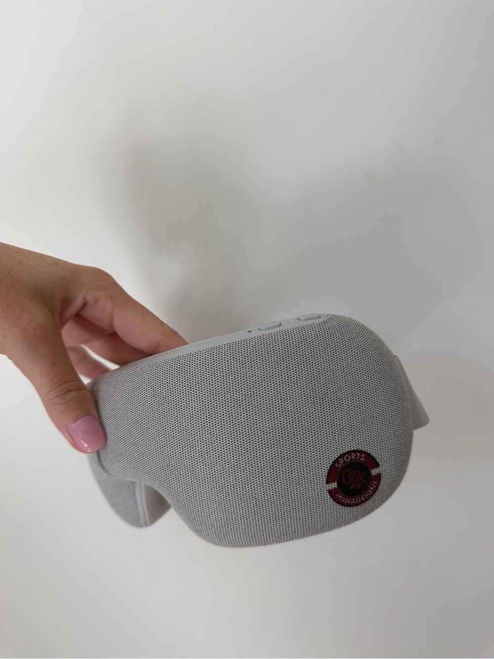 Therabody Light Gray Eye Massager - Fabric Cover - Picture 2 of 5